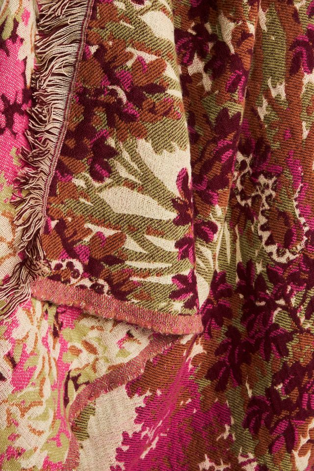 Vienne Jacquard Woven Fringed Throw #1