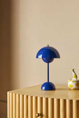 Flowerpot V9 Cordless Rechargeable LED Table Lamp