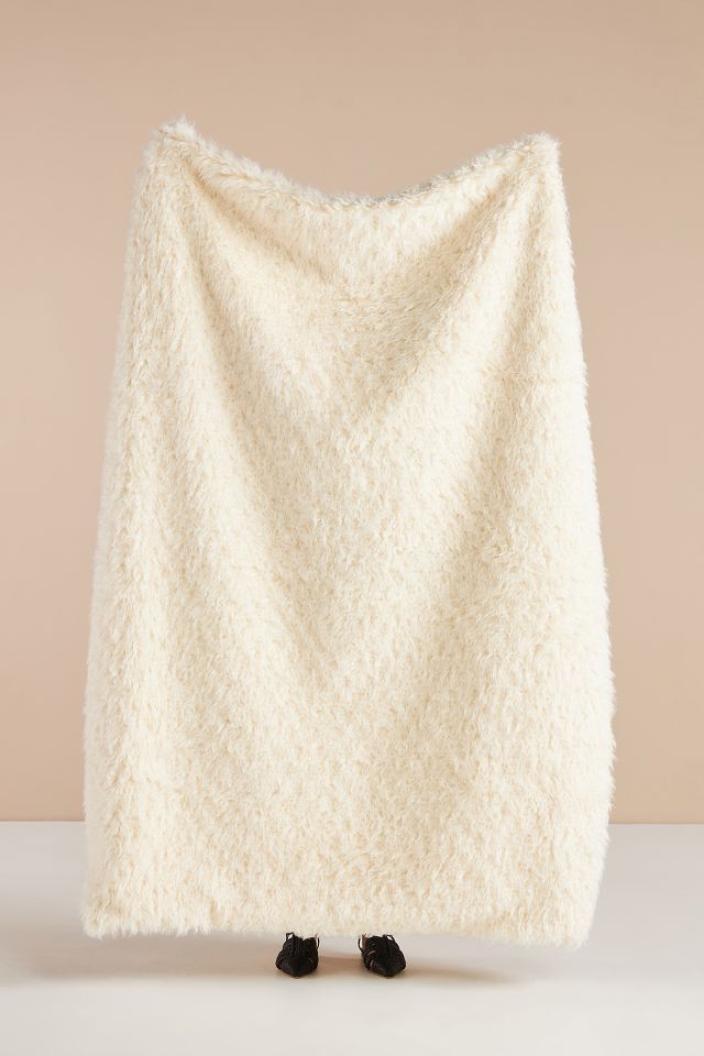 Faux outlet shearling throw