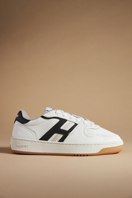 Metro Sneakers