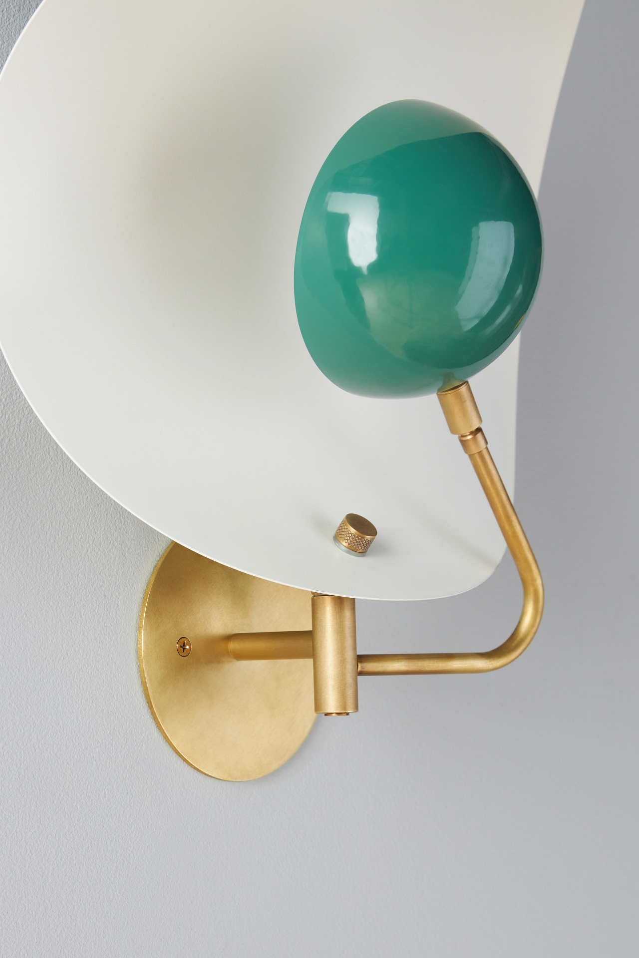 Jenny Enamel Sconce