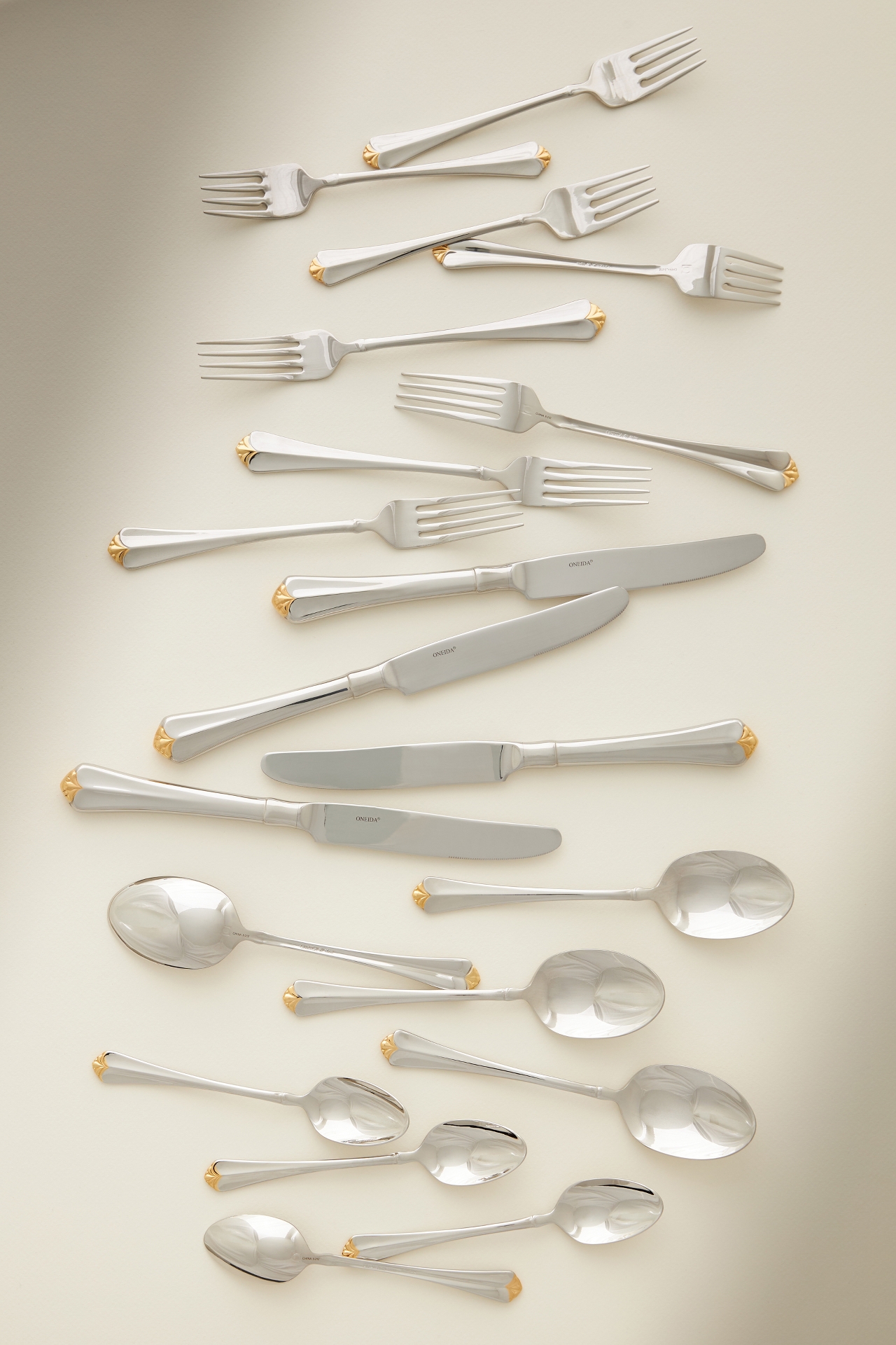 Golden Julliard Flatware 20-Piece Place Setting