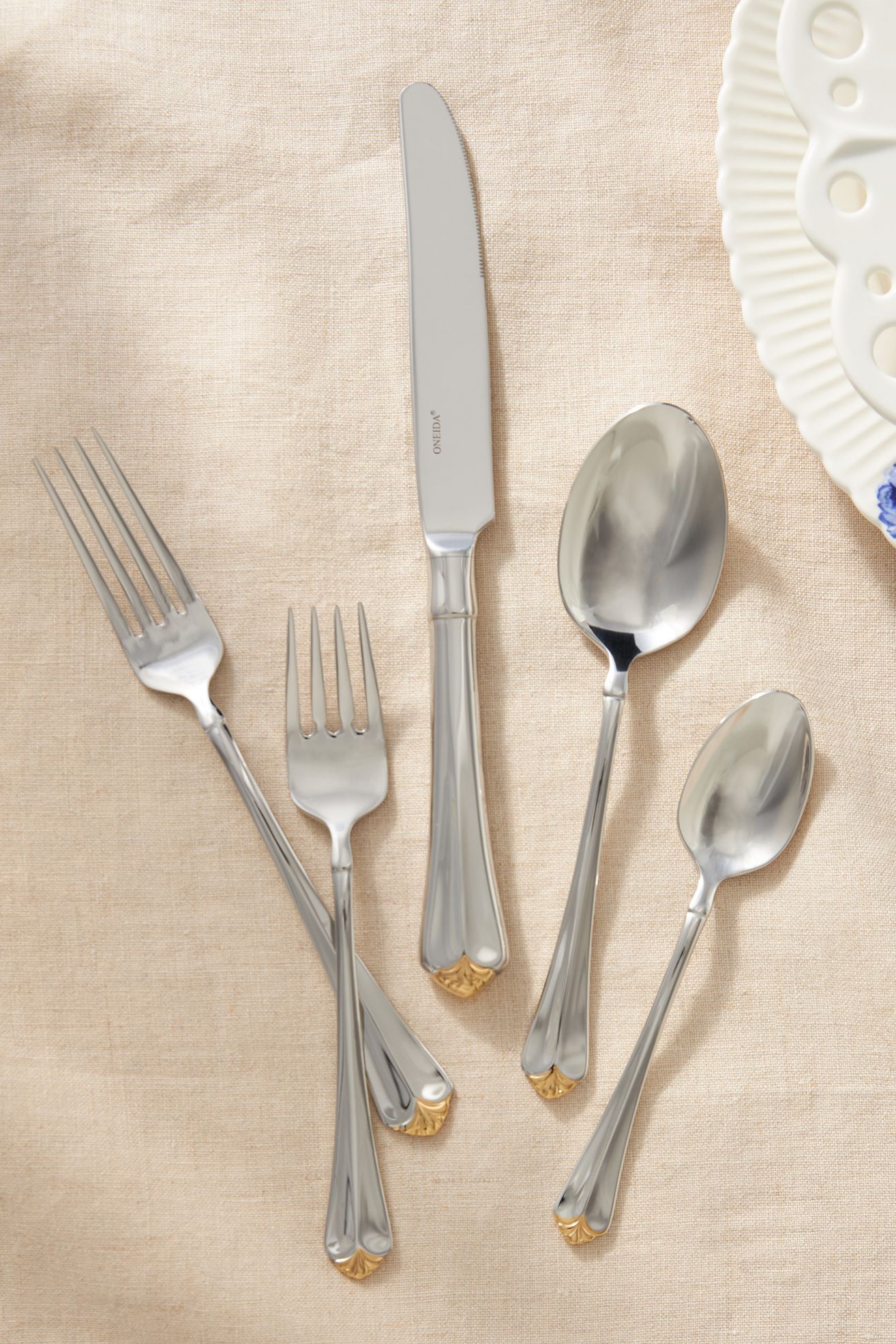 Golden Julliard Flatware 20-Piece Place Setting - Silver, Set of 20