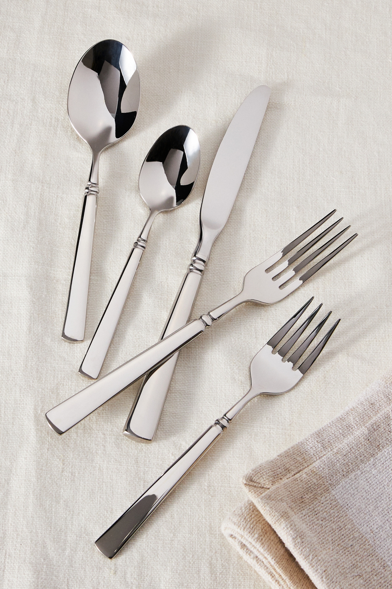 Easton Flatware 5-Piece Place Setting