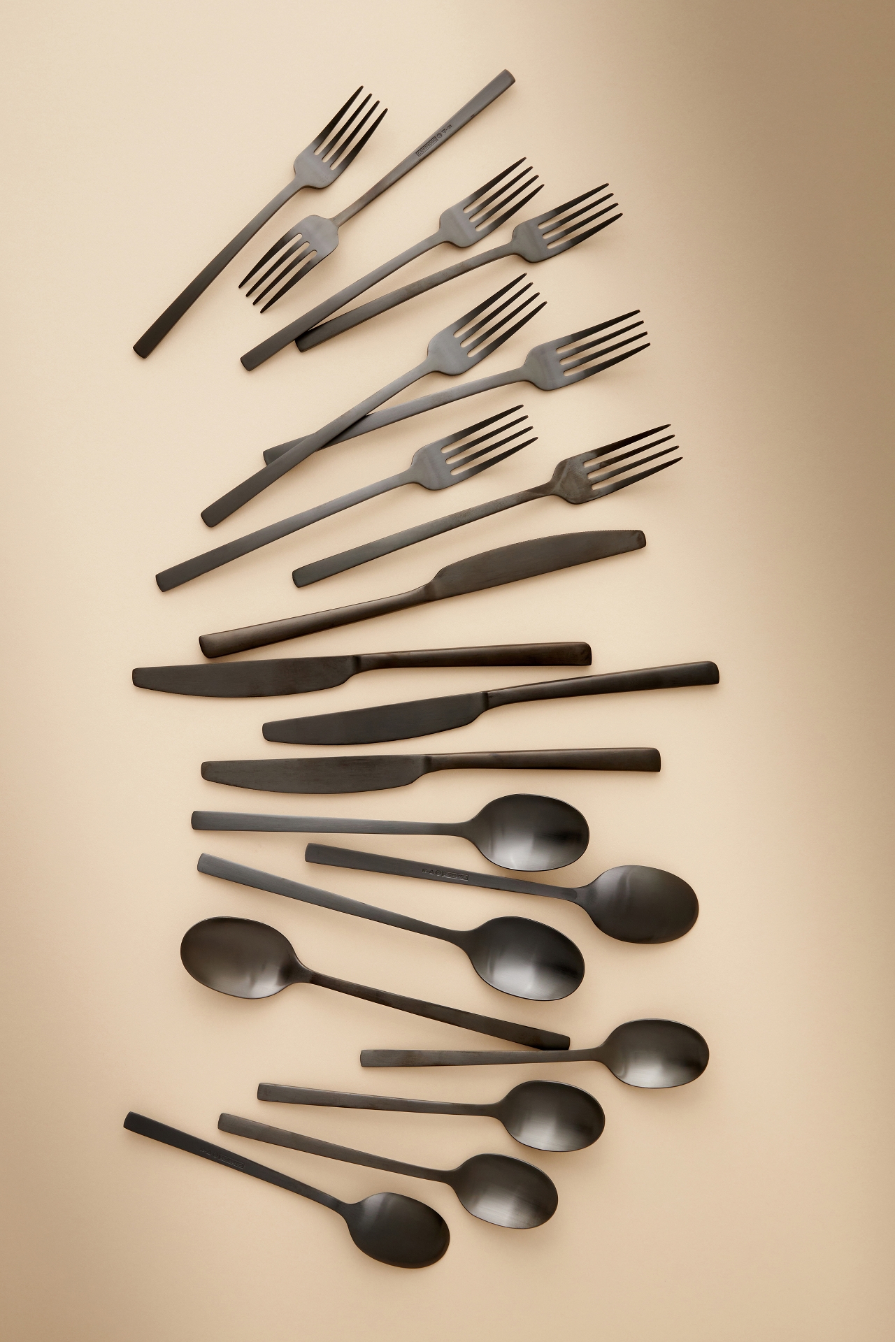 Beacon Satin Flatware 20-Piece Place Setting