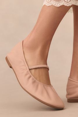 Reformation Buffy Ruched Ballet Flats In Beige