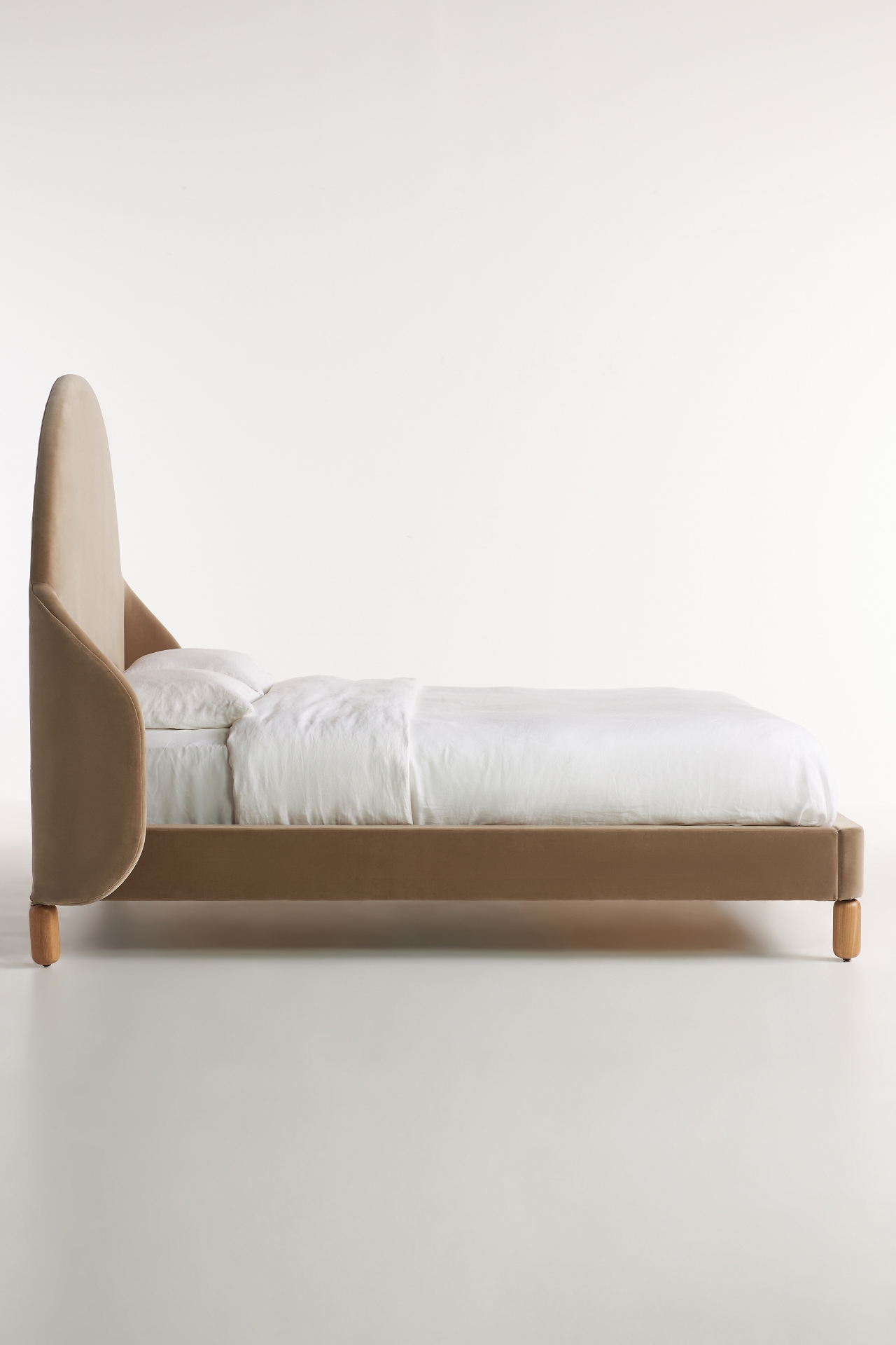 Erin Fetherston Dulcette Velvet Bed