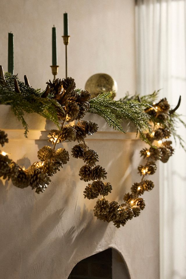 Pine store cone garland