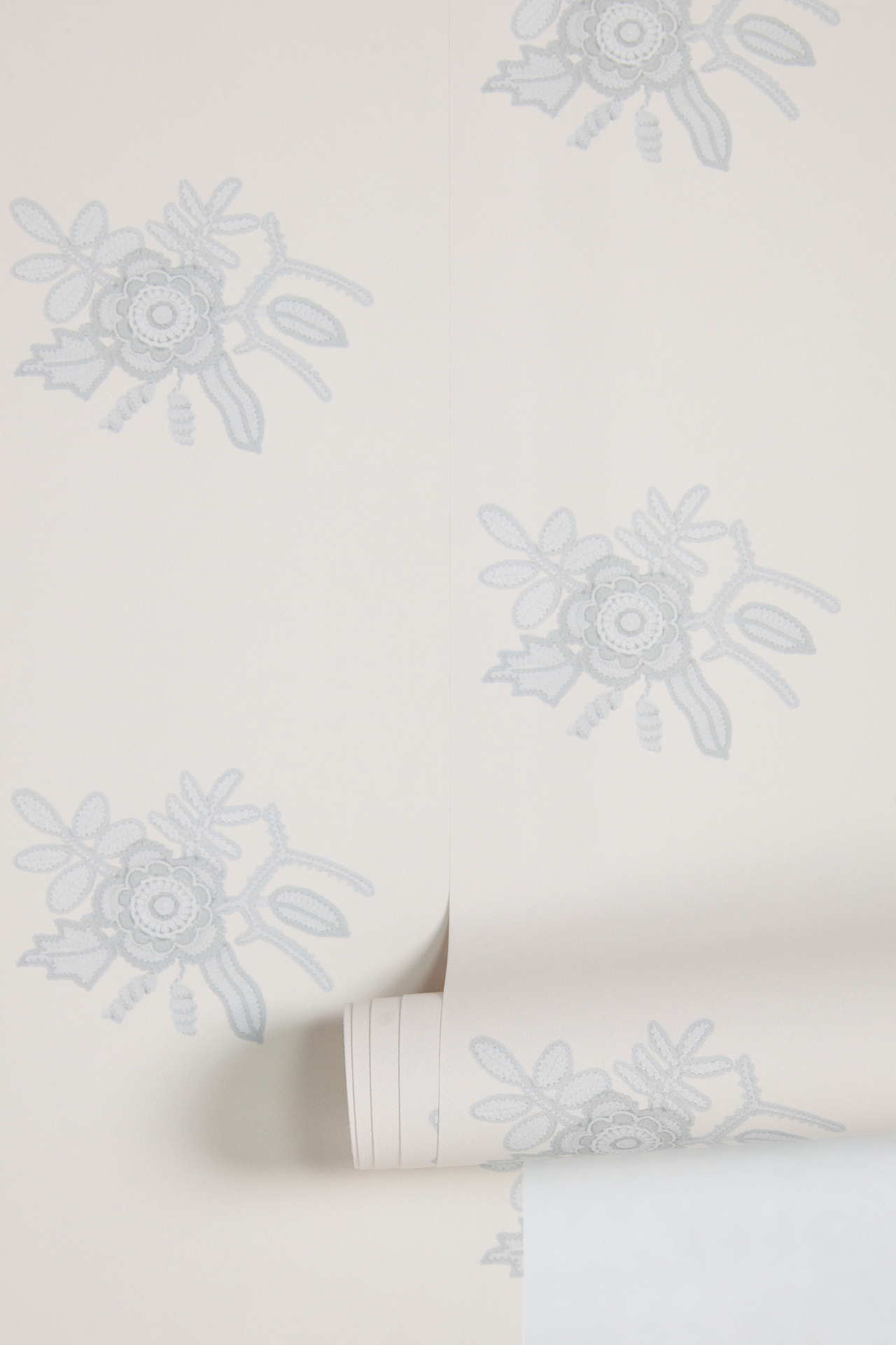 Lingua Franca Crochet Lace Flowers Wallpaper