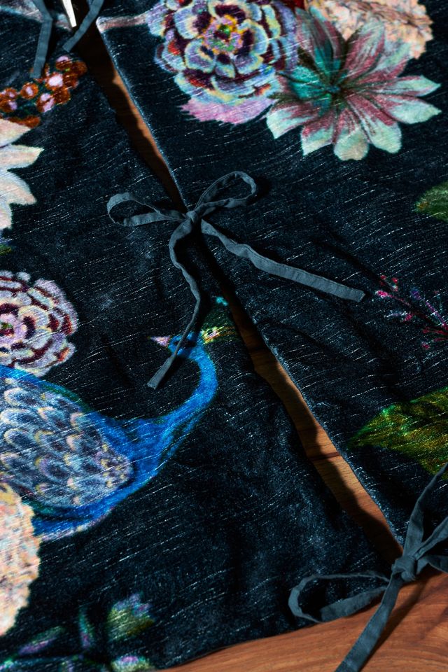 Jaya Tree Skirt #4