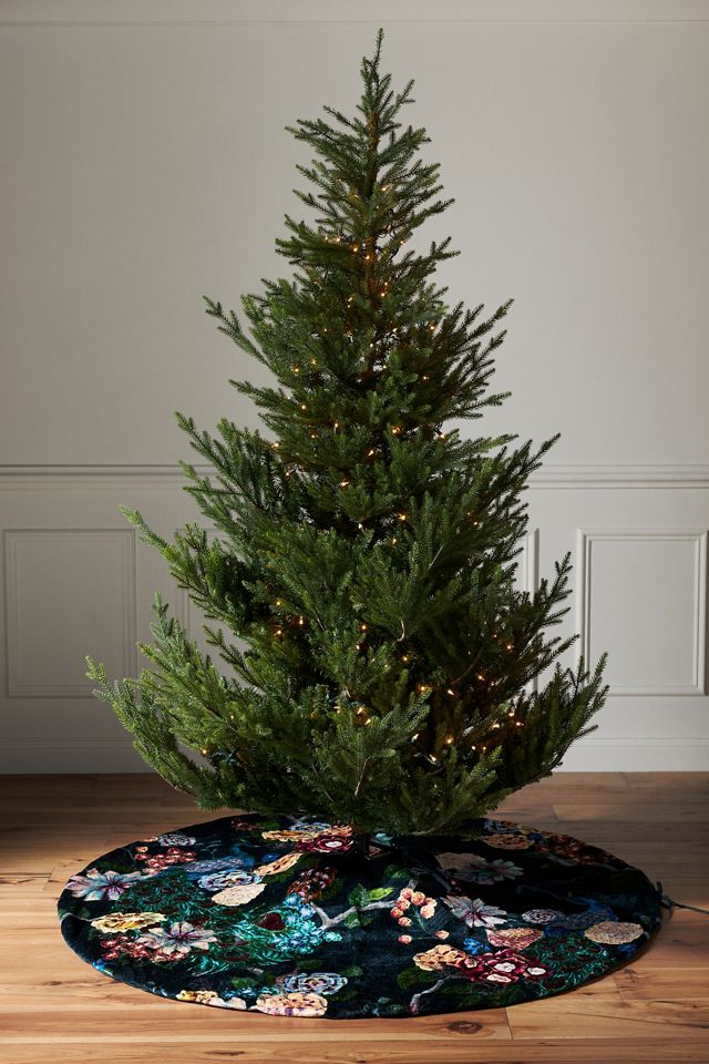 Jaya Tree Skirt #1
