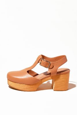 Charlotte Stone Molly Clogs In Beige