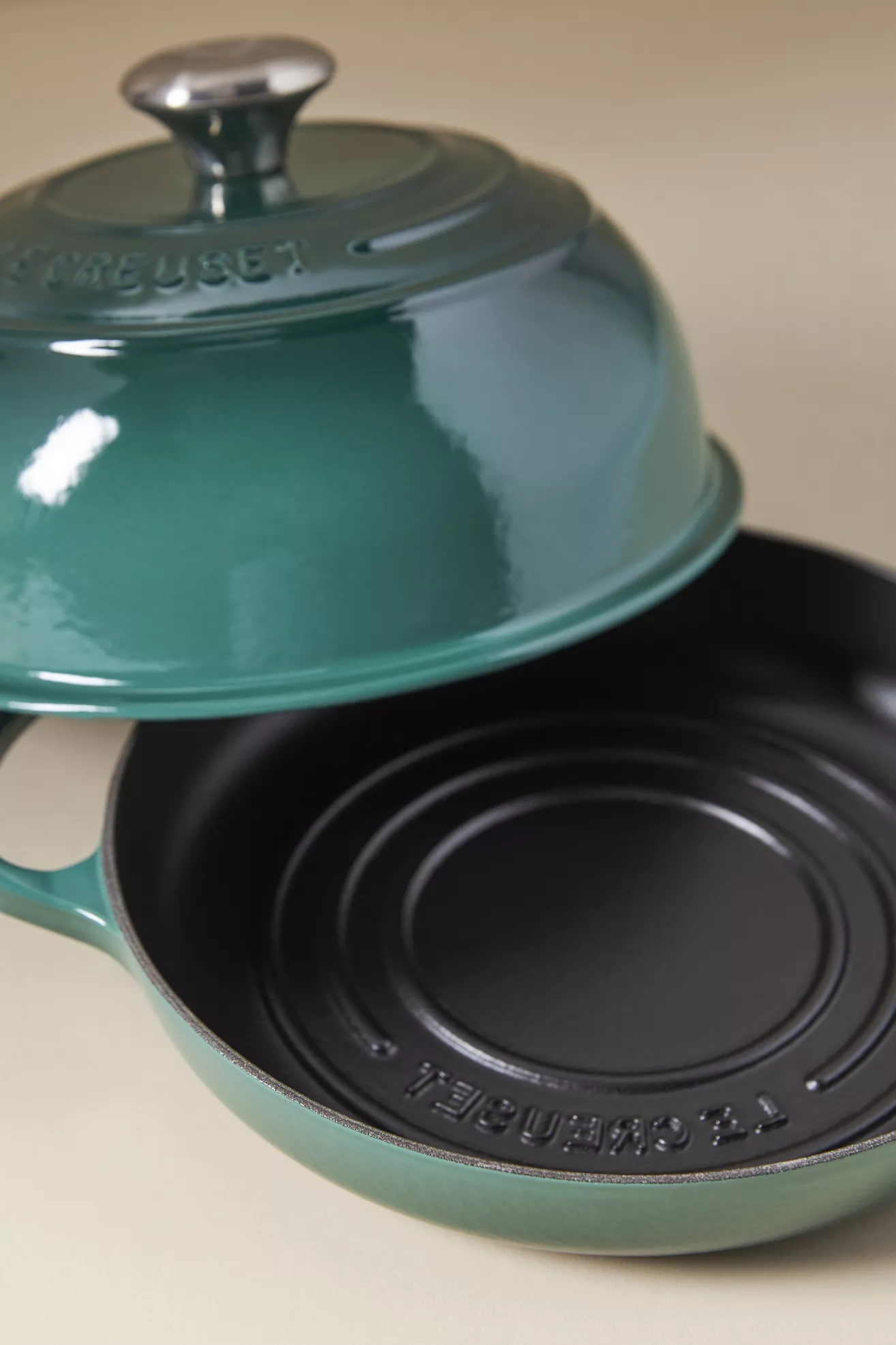 Le Creuset 9.5" Bread Oven - thumbnail 8