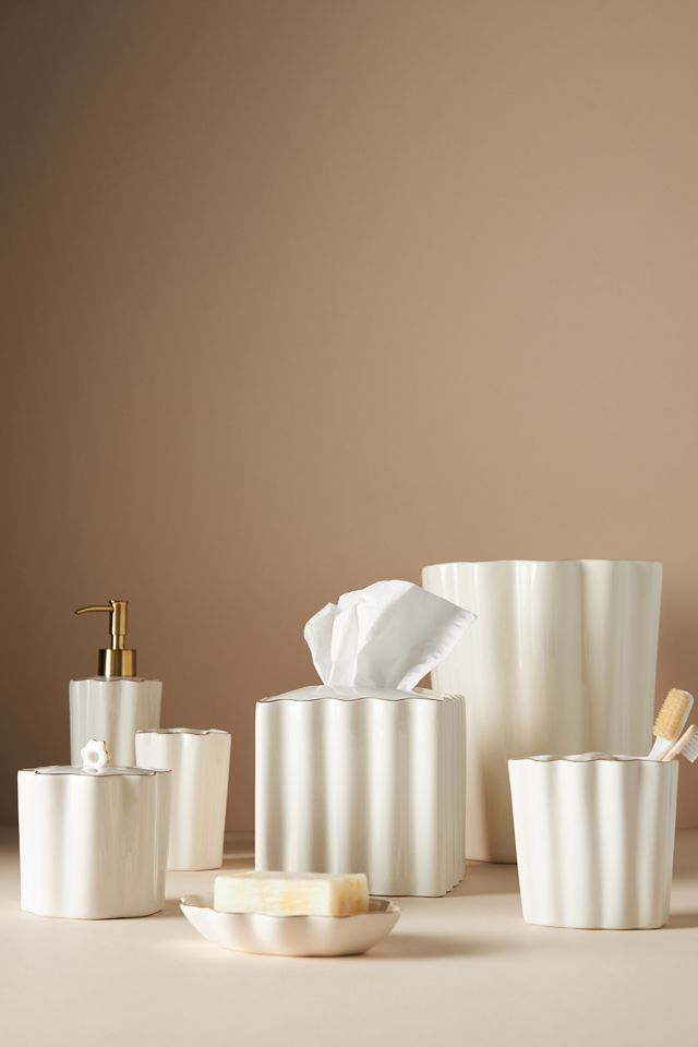 Le Marais Scalloped Bath Dispenser #1