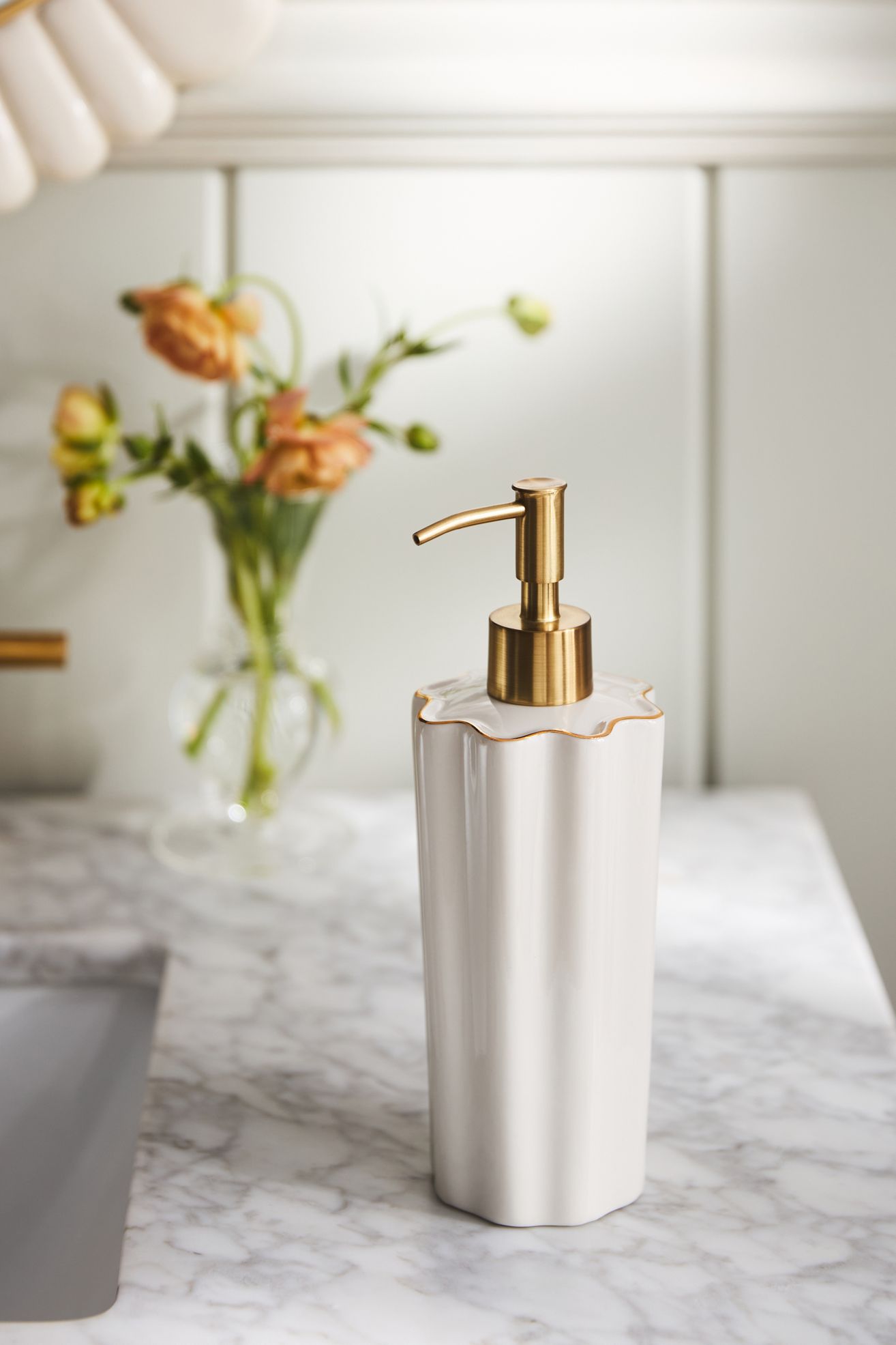 Le Marais Bath Dispenser - Cream + Gold Trim, One Size