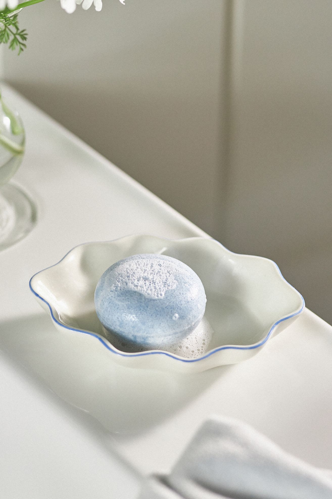 Le Marais Soap Dish - Cream + Blue Trim, Standard, One Size