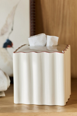 Kassatex Le Marais Tissue Box In White