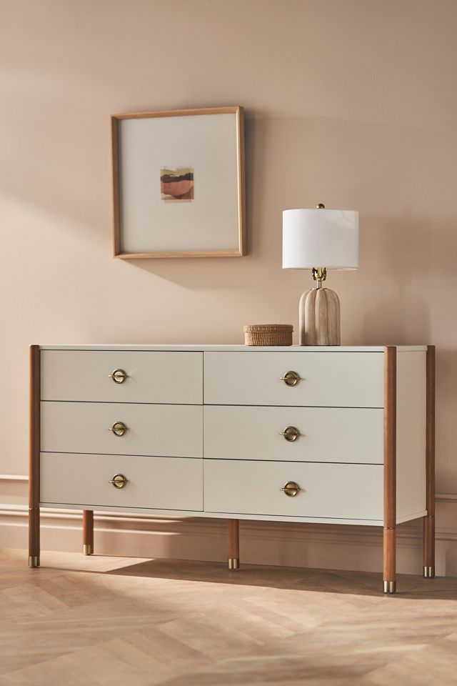 Drawers: Chest of drawers that add a functional & aesthetic detail in the  bedroom