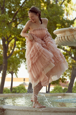 Anthropologie ★ Mac Duggal Organza Pleated Tiered Gown Mac Duggal Organza One-Shoulder Pleated Tiered Gown