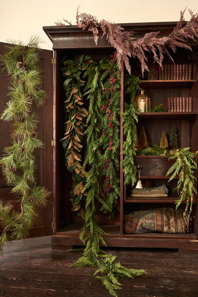 Pre-Lit Faux Cedar Garland, Evergreen 72-108" #5