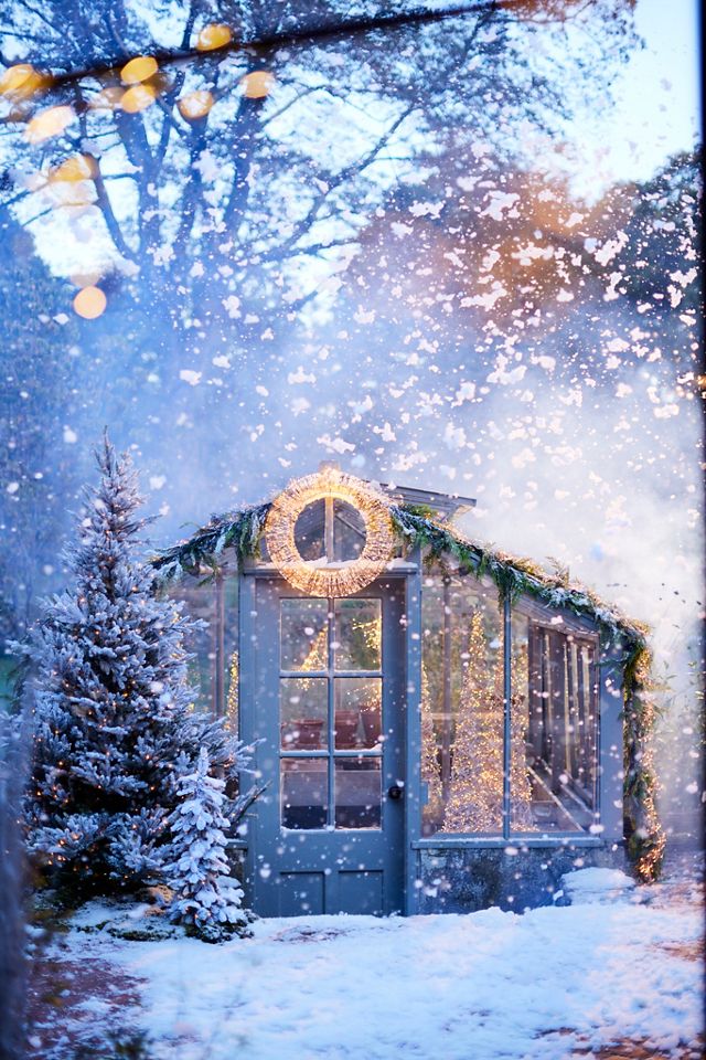 Stargazer Twinkling Illuminated LED Vine Wreath #4