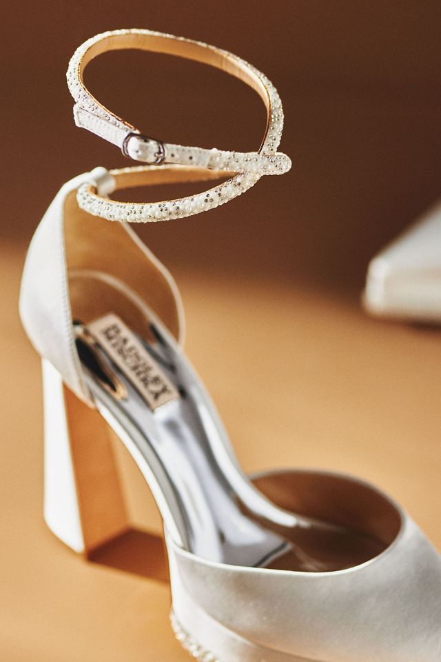 Badgley Mischka Eliana Pointed Platform Heels