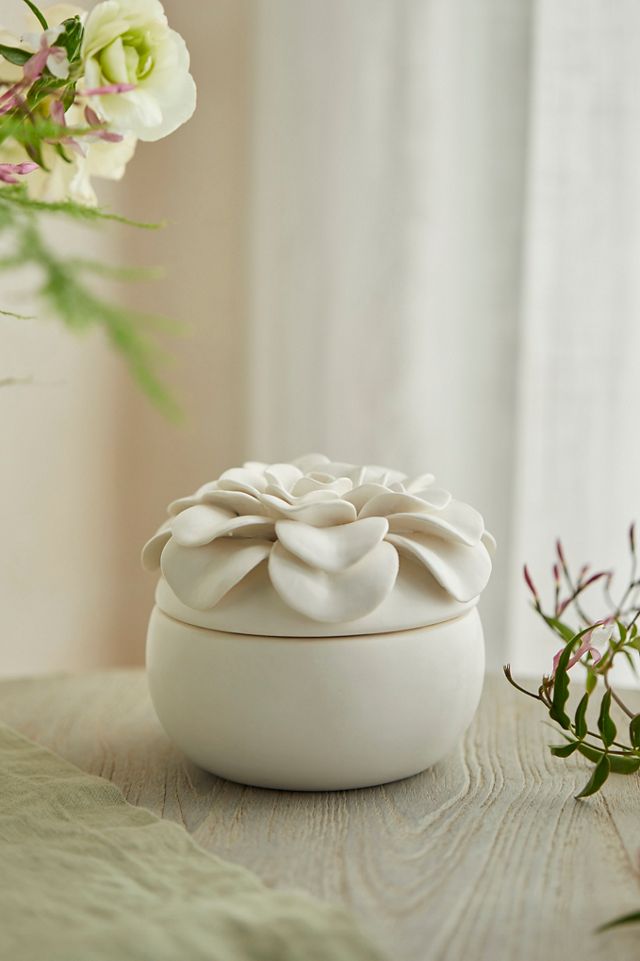 Illume Ceramic Flower Top Candle #1