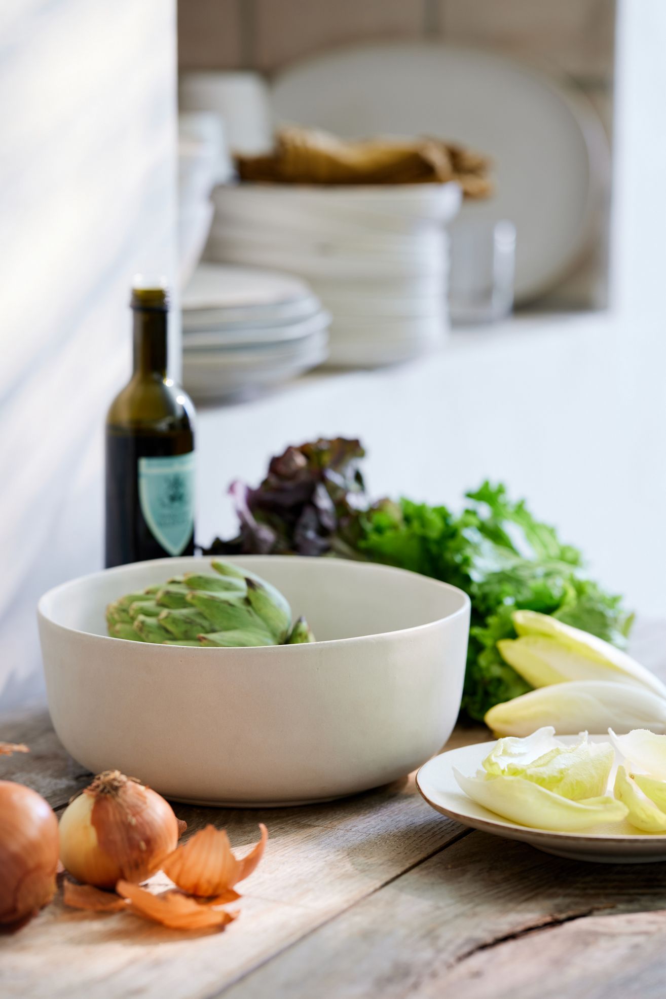 The Jasper Portuguese Stoneware Deep Serving Bowl - White, One Size