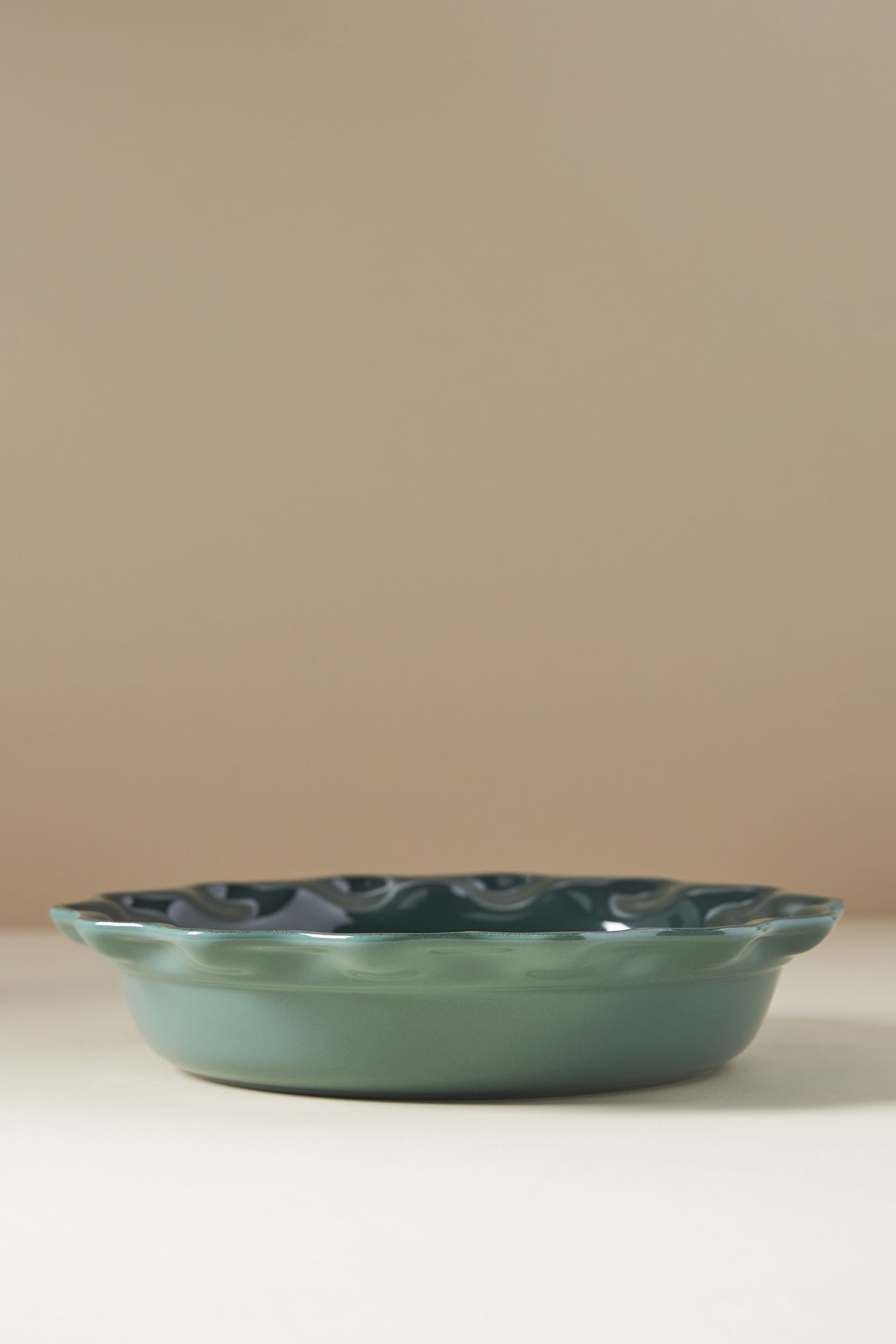 Le Creuset 9" Heritage Pie Dish - Artichaut, One Size