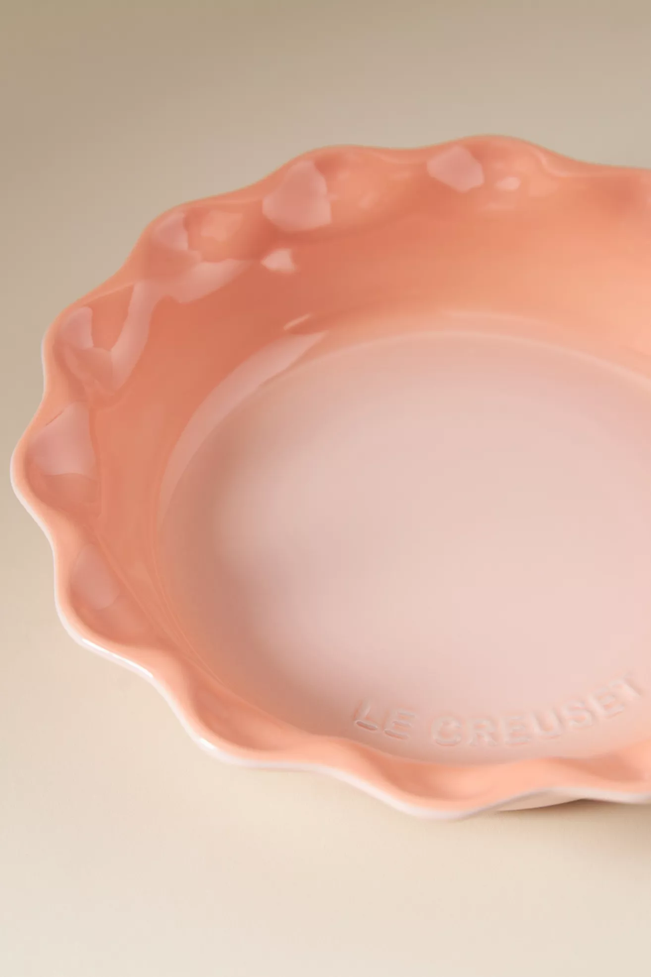 Le Creuset 9" Heritage Pie Dish - thumbnail 10