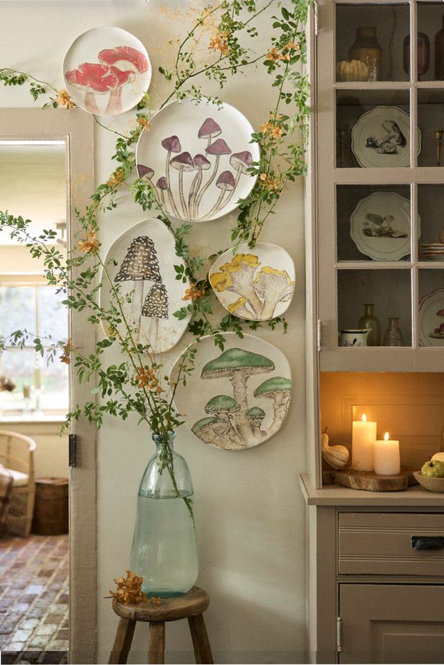 Mushroom Dinner Plate | AnthroHome