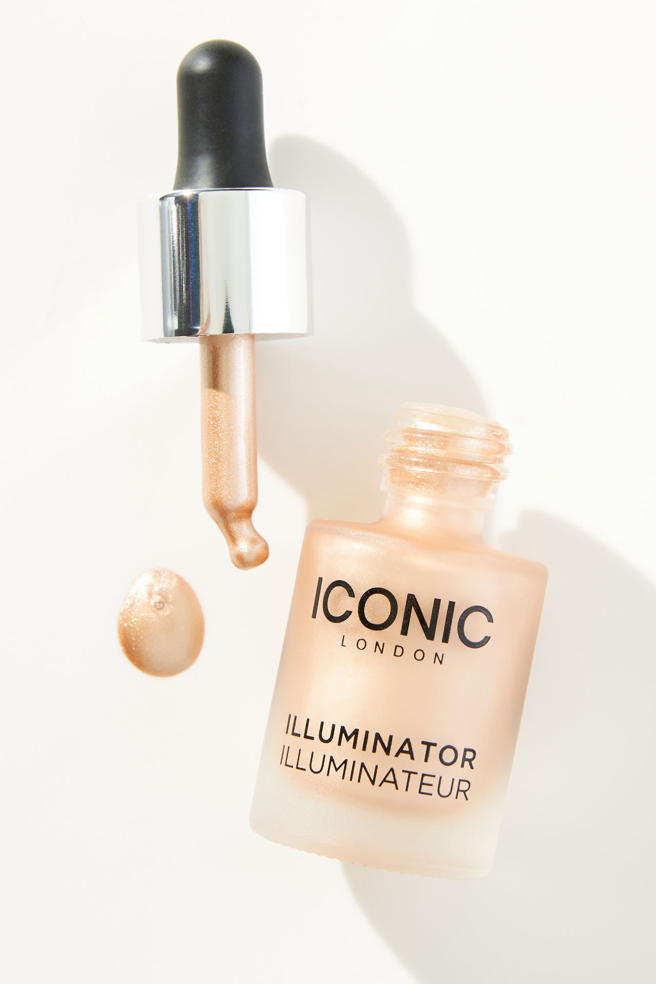 ICONIC London Illuminator Liquid Highlighter