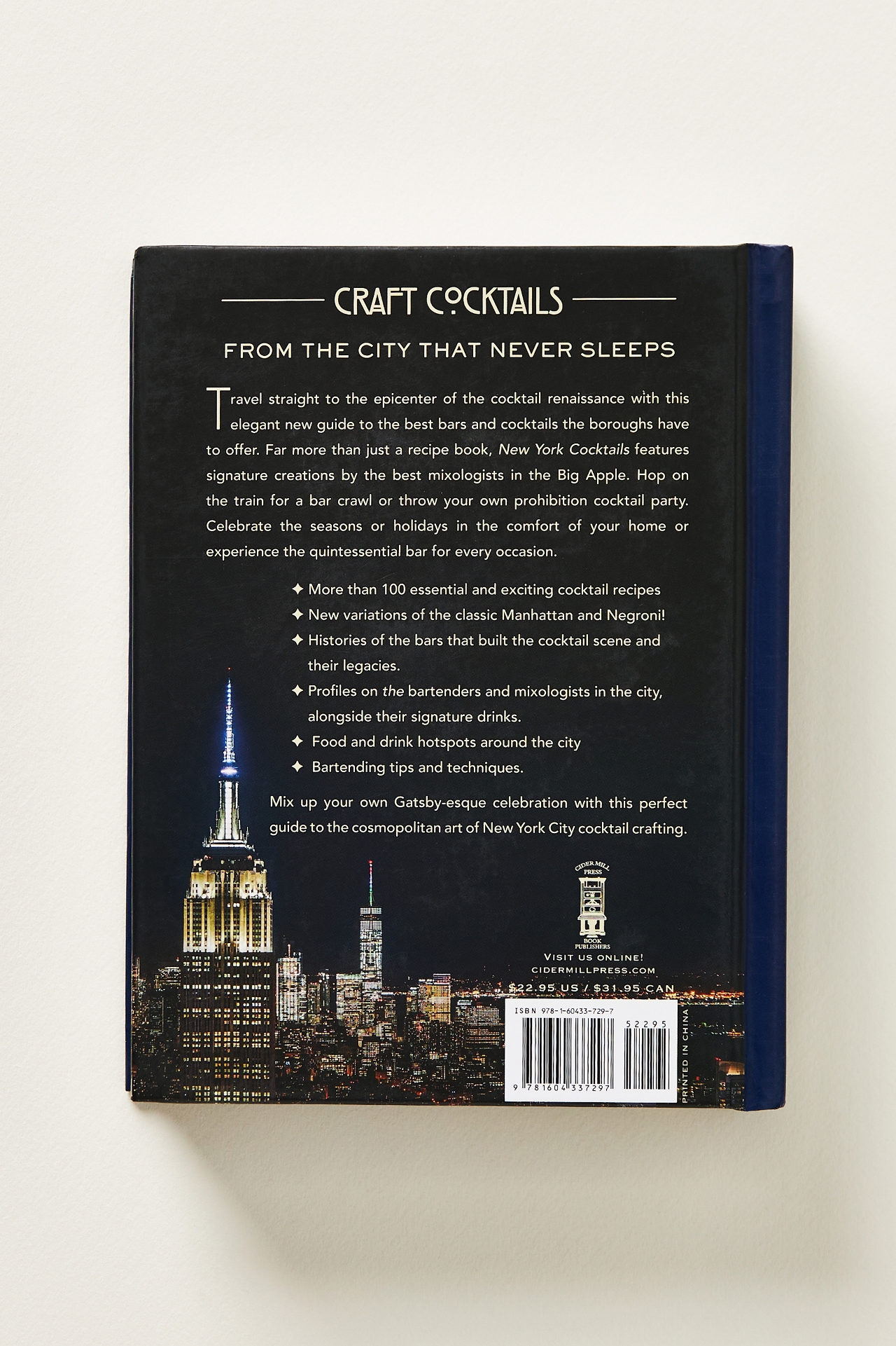 Cocktails: An Elegant Collection of Over 100 Recipes