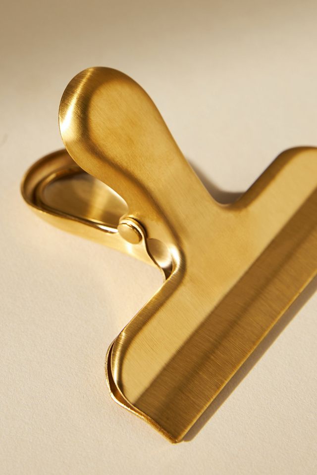 Golden Kitchen Clip #1