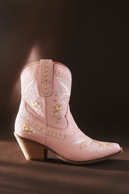 Dingo Primrose Leather Booties In Pink