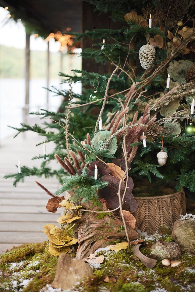Leafy Rattan Hinged Tree Collar #4