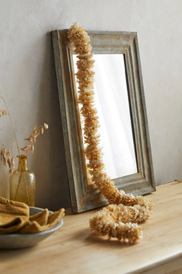 Terrain Preserved Helichrysum Garland In Neutral