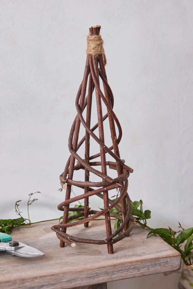 Woven Willow Mini Garden Obelisk #3