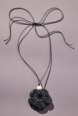 ネックレス・ペンダント Anthropologie Julietta Flower Pendant Necklace Set & Stones Pressed Flower Pendant Necklace | Anthropologie