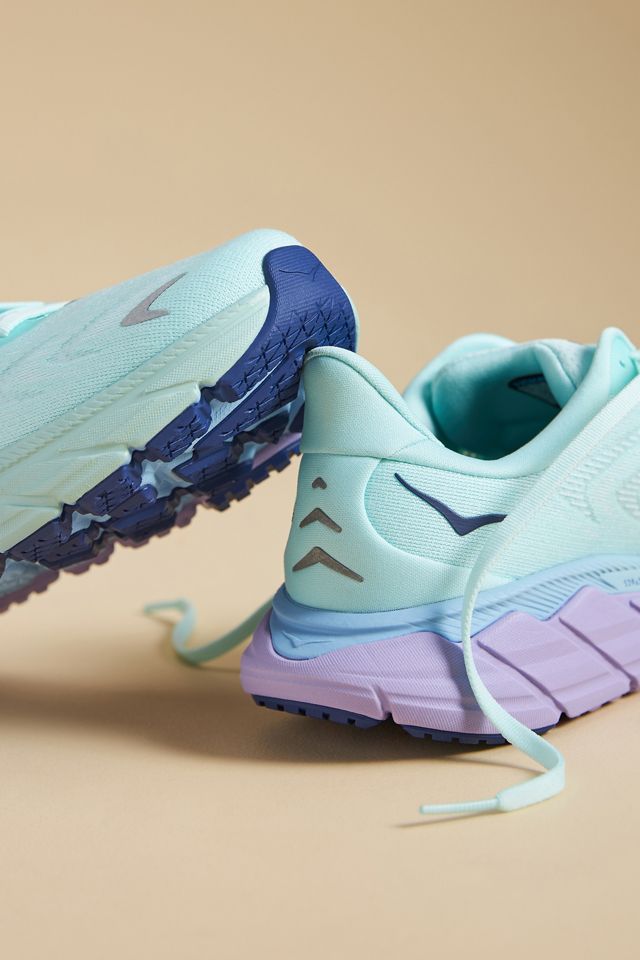 HOKA® Arahi 6 Sneakers #3