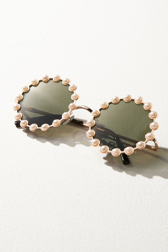 Lele Sadoughi Elton Pearl Sunglasses | Anthropologie display picture 3