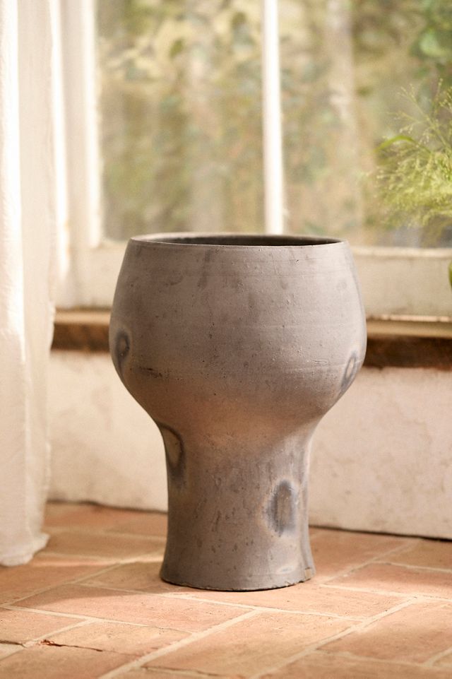 Otto Curved Urn Planter #2