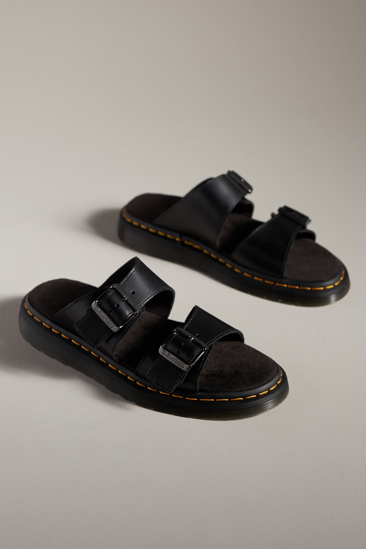 Dr. Martens Josef Sandals