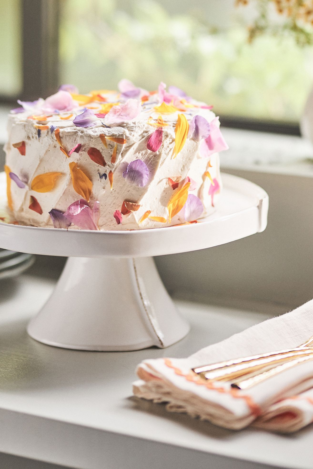 Vietri Lastra Cake Stand - White, One Size