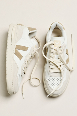 Veja V-90 Sneakers In Neutral