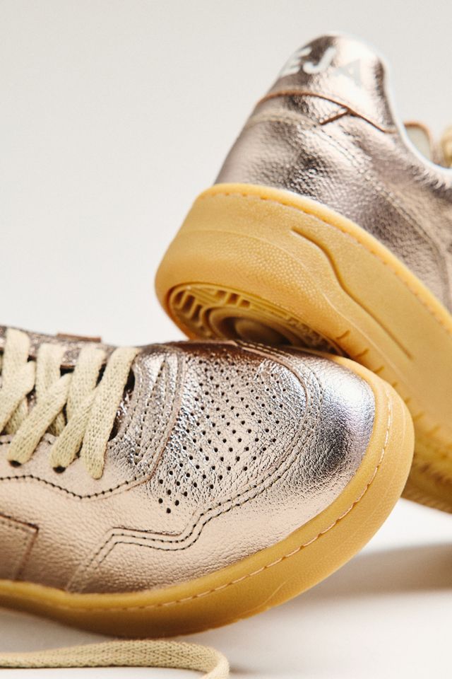 Veja V-90 Sneakers