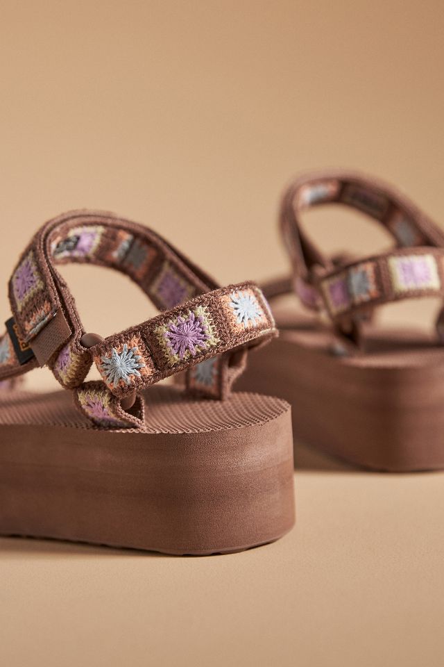 Teva Flatform Universal Crochet Sandals