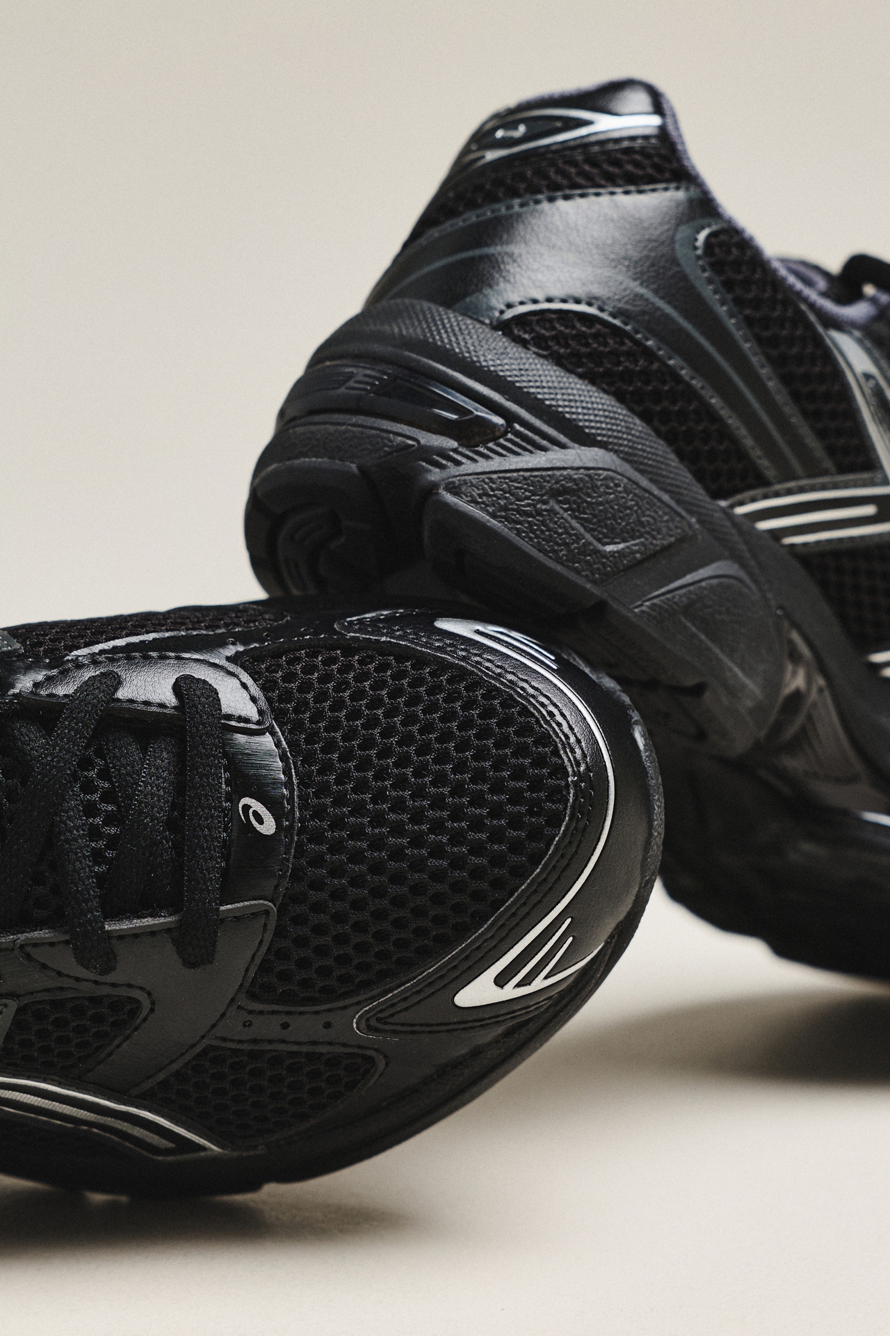 ASICS GEL-1130 Sneakers