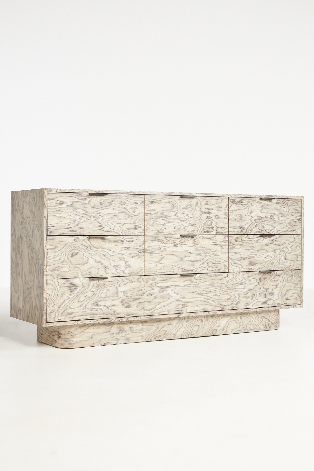 Aletta Nine-Drawer Dresser