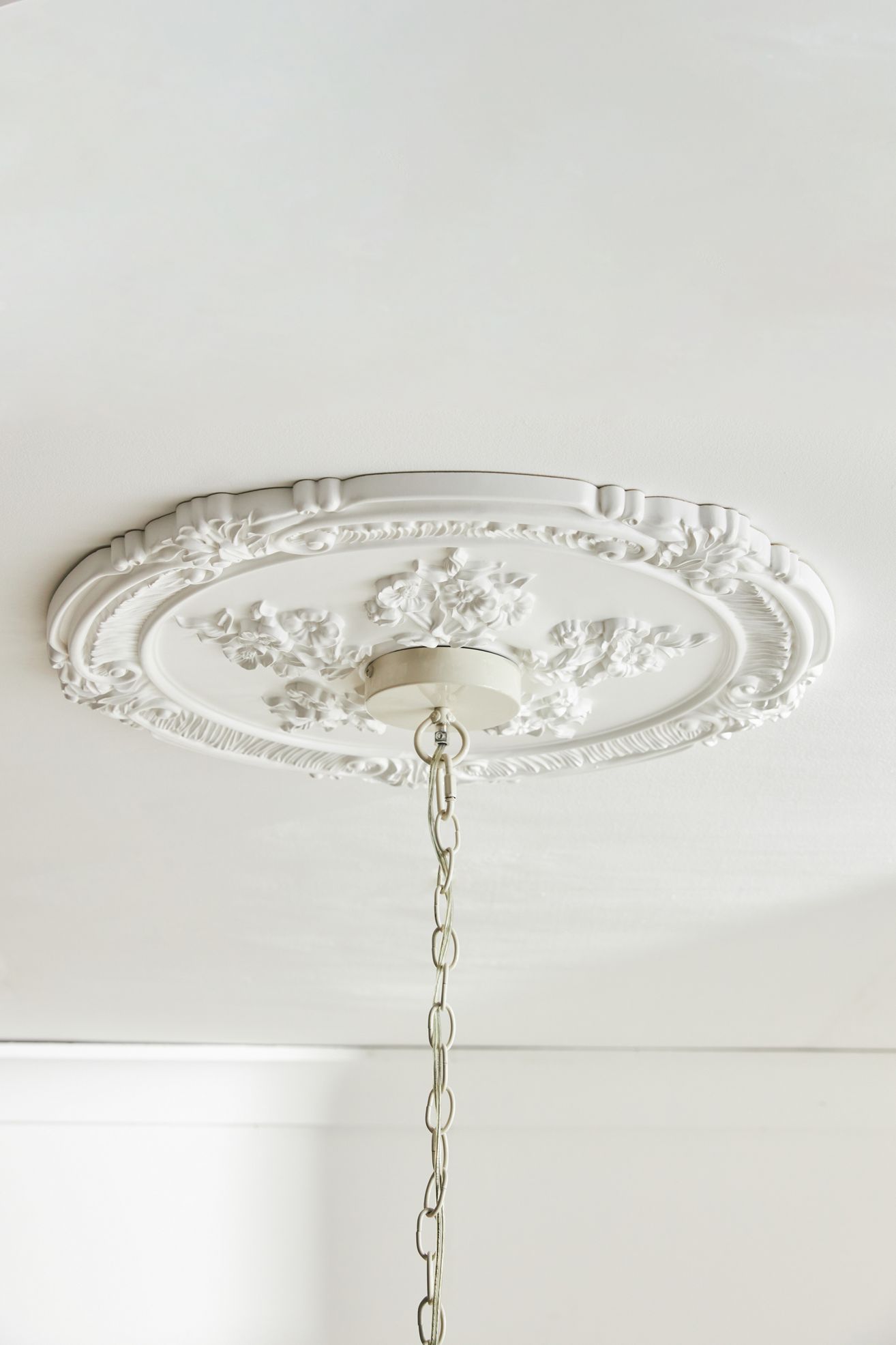 Attica Rose Ceiling Medallion - White, L